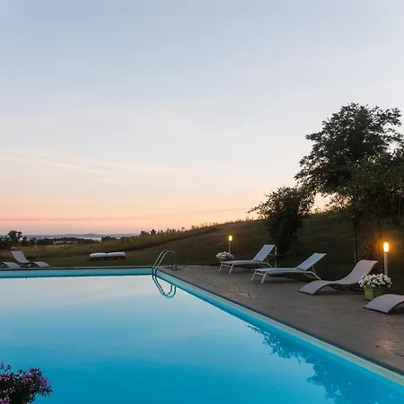 Collina Blu Bed & Breakfast Bolsena